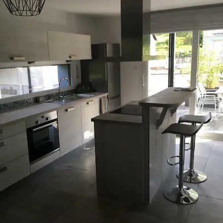 Au Jardin De Lina Apartment *