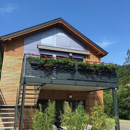 Au Jardin De Lina Апартаменты *